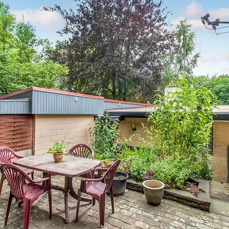 4 Bedroom Awesome In