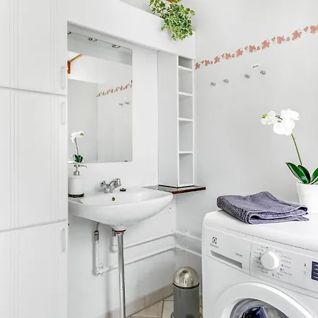 4 Bedroom Awesome In * Skibby