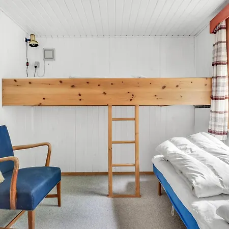 Holiday home 4 Bedroom Awesome In Skibby